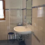 Gaestehaus - Camping- Weinhof Radl Проживание в семье