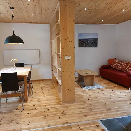 홈스테이 Gaestehaus - Camping- Weinhof Radl