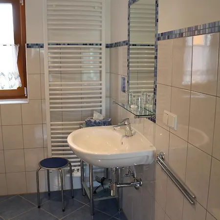 Gaestehaus - Camping- Weinhof Radl Pansiyon