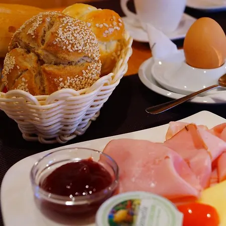 Gaestehaus - Camping- Weinhof Radl Pansiyon Klöch