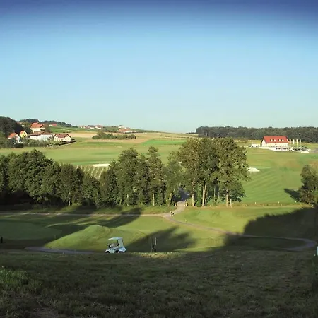 Gaestehaus - Camping- Weinhof Radl