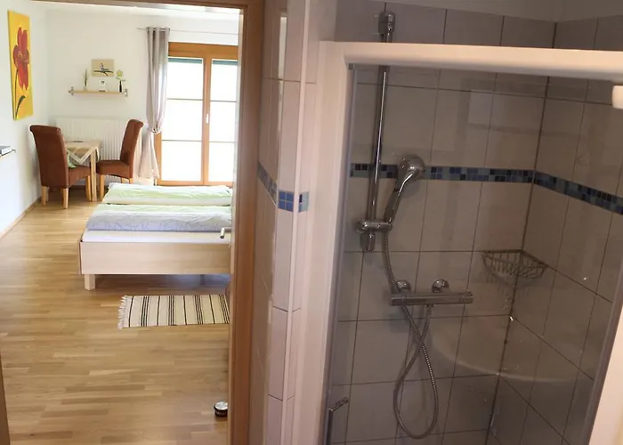 Gaestehaus - Camping- Weinhof Radl * Klöch